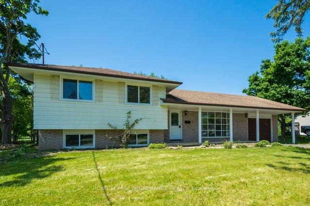 115 Colonial Rd, House detached with 3 bedrooms, 1 bathrooms and 2 parking in Quinte West ON | Image 1