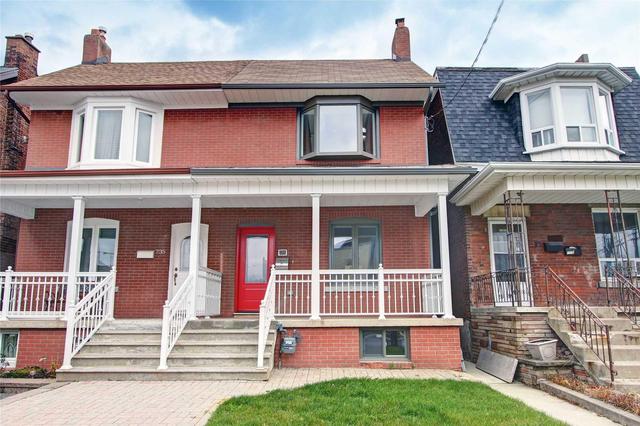 233 Mcroberts Ave, House semidetached with 3 bedrooms, 3 bathrooms and 1 parking in Toronto ON | Image 1