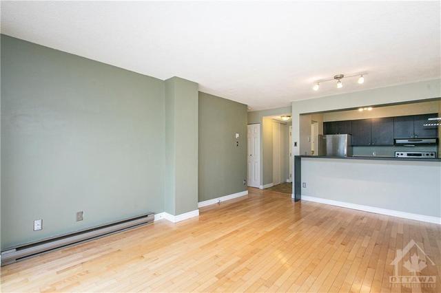 1001 - 154 Nelson Street, Condo with 2 bedrooms, 2 bathrooms and 1 parking in Ottawa ON | Image 4
