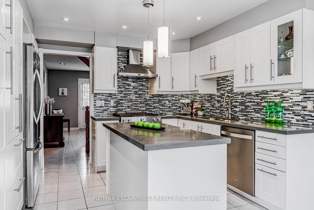 50 Reeve Rd, House detached with 4 bedrooms, 3 bathrooms and 8 parking in Brampton ON | Image 6