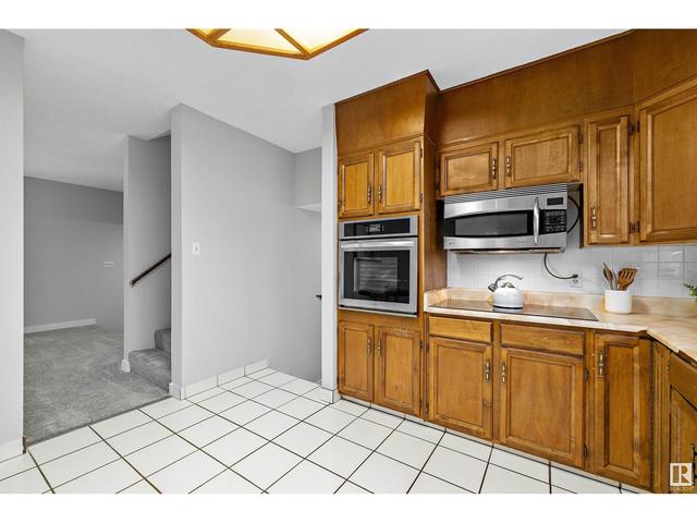 3205 104a St Nw, House detached with 3 bedrooms, 2 bathrooms and null parking in Edmonton AB | Image 14