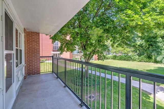 201 - 2054 Courtland Drive, Condo with 2 bedrooms, 1 bathrooms and 1 parking in Burlington ON | Image 15