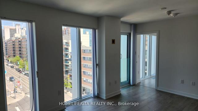 705 - 50 Mccaul St, Condo with 2 bedrooms, 1 bathrooms and 1 parking in Toronto ON | Image 2