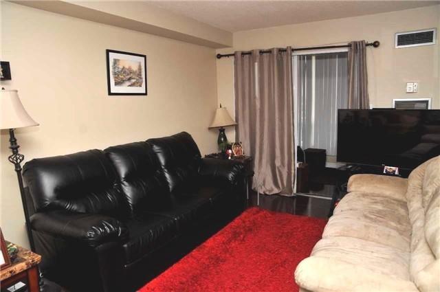 1810 - 155 Hillcrest Ave, Condo with 2 bedrooms, 2 bathrooms and null parking in Mississauga ON | Image 5