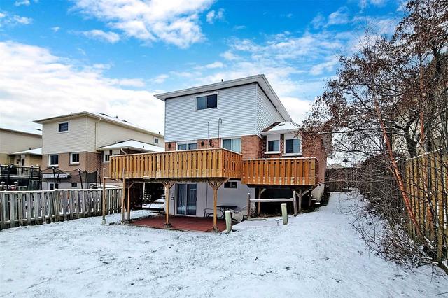 1100 St Andrews Crt, House detached with 3 bedrooms, 3 bathrooms and 5 parking in Oshawa ON | Image 29