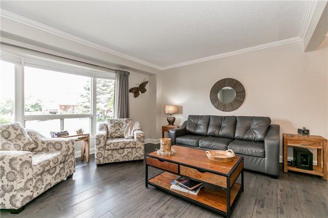 772 Ajyn Crt, House detached with 3 bedrooms, 2 bathrooms and 4 parking in Mississauga ON | Image 5