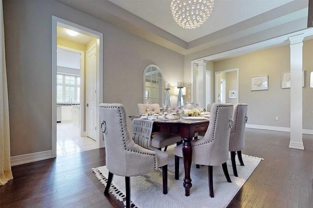 123 Bridgepointe Crt, House detached with 4 bedrooms, 4 bathrooms and 5 parking in Aurora ON | Image 3