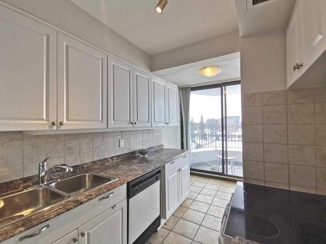 404 - 1333 Bloor St, Condo with 3 bedrooms, 2 bathrooms and 1 parking in Mississauga ON | Image 5