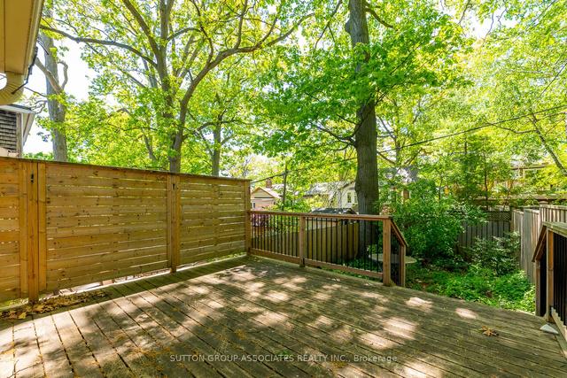 64 Kingsmount Pk Rd, House semidetached with 3 bedrooms, 1 bathrooms and 0 parking in Toronto ON | Image 7