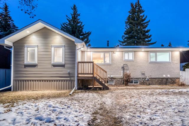 2215 Palliser Drive Sw, House detached with 4 bedrooms, 3 bathrooms and 4 parking in Calgary AB | Image 17