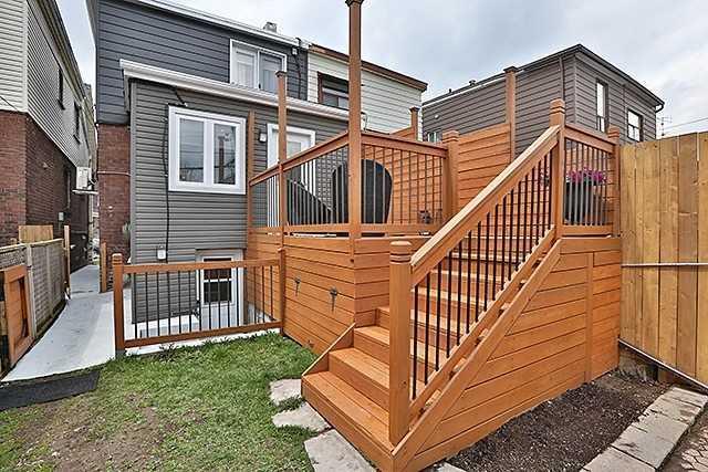 Upper - 37 Caroline Ave, House semidetached with 3 bedrooms, 1 bathrooms and 2 parking in Toronto ON | Image 18