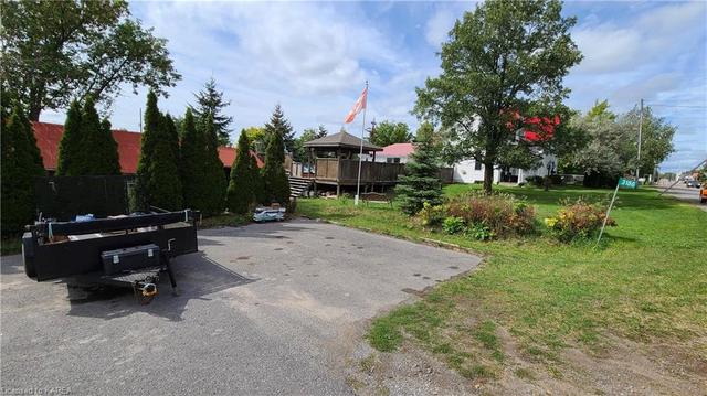 3186 County 41 Road, House detached with 3 bedrooms, 1 bathrooms and 4 parking in Greater Napanee ON | Image 2