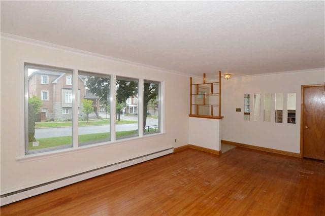 9 Dale Ave, House detached with 3 bedrooms, 2 bathrooms and 6 parking in Toronto ON | Image 5