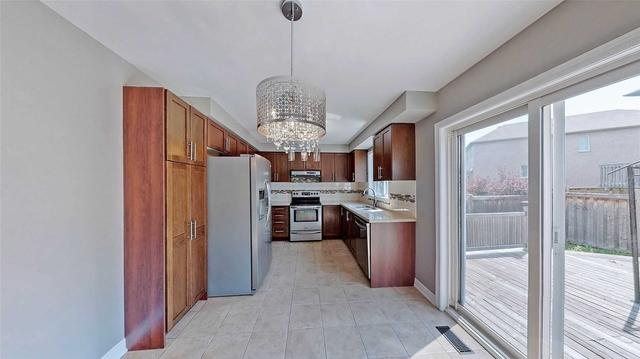 35 Gillett Dr, House detached with 4 bedrooms, 4 bathrooms and 4 parking in Ajax ON | Image 8