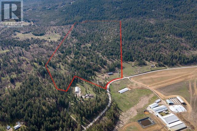 5093 Salmon River Rd Road, House detached with 3 bedrooms, 1 bathrooms and null parking in Spallumcheen BC | Image 4