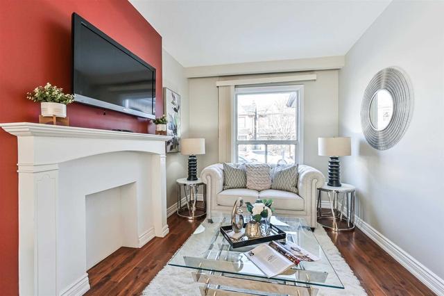 137 Essex St, House semidetached with 4 bedrooms, 2 bathrooms and 2 parking in Toronto ON | Image 21