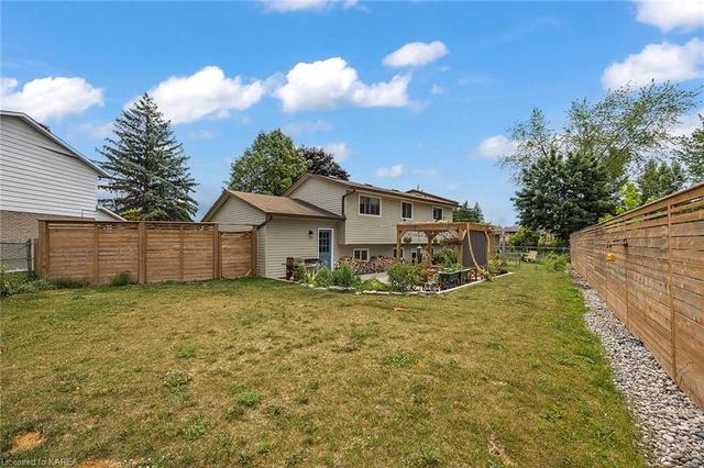 832 Robson Place, House detached with 3 bedrooms, 2 bathrooms and null parking in Kingston ON | Image 28