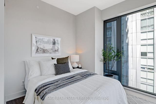 2008 - 8 Cumberland St, Condo with 2 bedrooms, 2 bathrooms and 0 parking in Toronto ON | Image 11