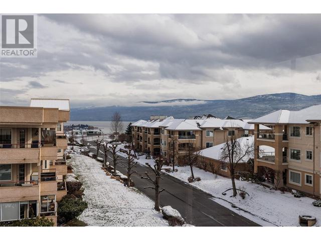301 - 3858 Brown Road, Condo with 2 bedrooms, 2 bathrooms and 1 parking in West Kelowna BC | Image 17