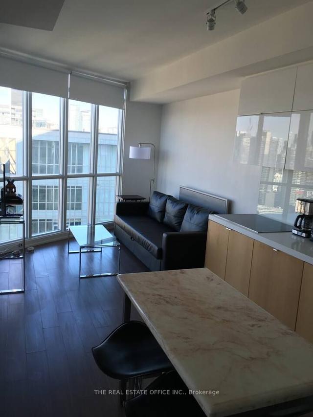 4702 - 21 Iceboat Terr, Condo with 1 bedrooms, 1 bathrooms and 0 parking in Toronto ON | Image 19