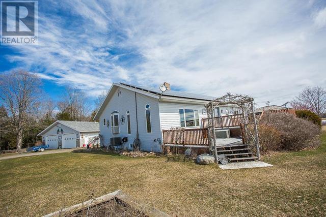 736 Pioneer Rd|Huron Shores Township, House detached with 4 bedrooms, 2 bathrooms and null parking in Huron Shores ON | Image 42