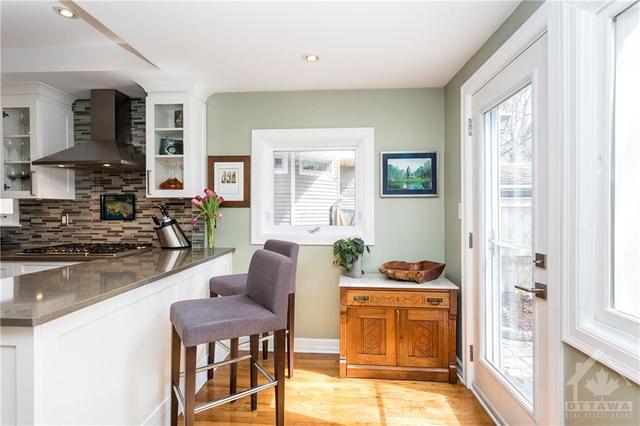 18 Central Avenue, House detached with 3 bedrooms, 2 bathrooms and 1 parking in Ottawa ON | Image 14