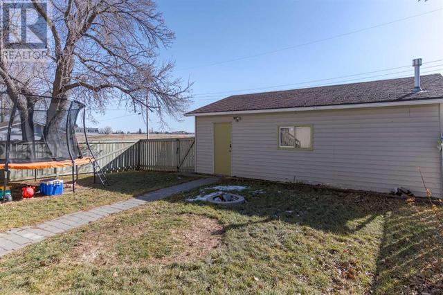 5008 4 Street, House detached with 4 bedrooms, 2 bathrooms and 6 parking in Coalhurst AB | Image 32
