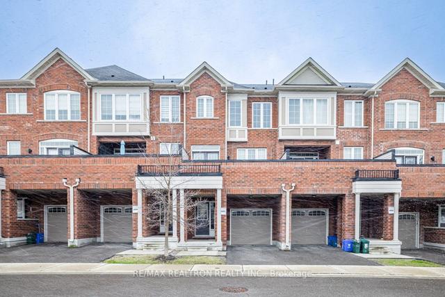 10598 Bathurst St, House attached with 3 bedrooms, 3 bathrooms and 2 parking in Vaughan ON | Image 1