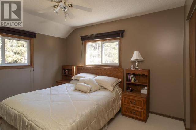 2135 Riverdale Road W, House detached with 5 bedrooms, 3 bathrooms and null parking in Thunder Bay ON | Image 21