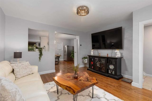 29 Dayton Ave, House semidetached with 3 bedrooms, 2 bathrooms and 2 parking in Toronto ON | Image 17