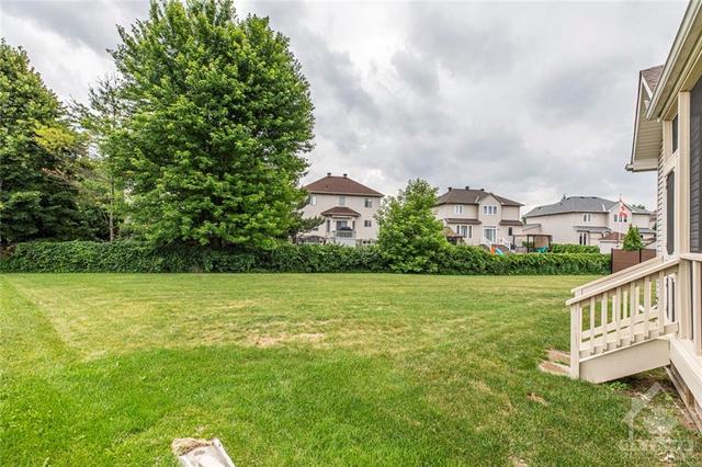 20 Samara Place, Townhouse with 2 bedrooms, 2 bathrooms and 6 parking in Ottawa ON | Image 23
