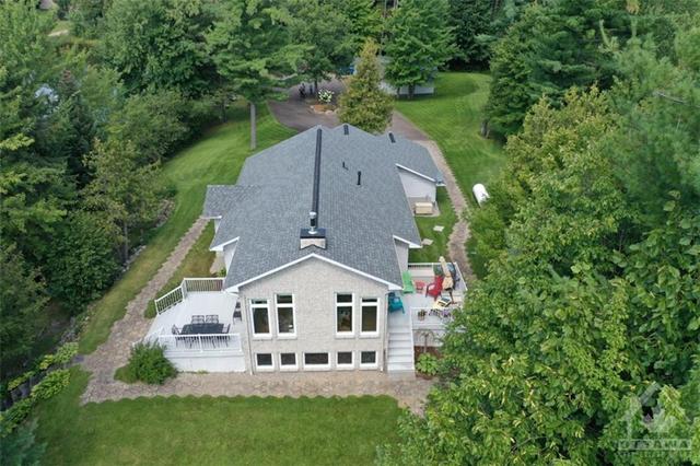 115 Island View Drive, House detached with 3 bedrooms, 3 bathrooms and 10 parking in North Algona Wilberforce ON | Image 27