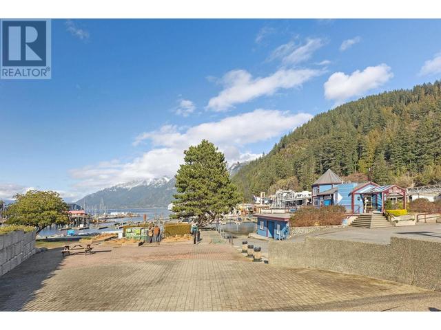 209 - 6688 Royal Avenue, Condo with 1 bedrooms, 1 bathrooms and 1 parking in West Vancouver BC | Image 21
