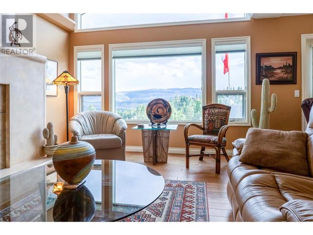 2279 Selkirk Drive, House detached with 3 bedrooms, 3 bathrooms and 2 parking in Kelowna BC | Image 18