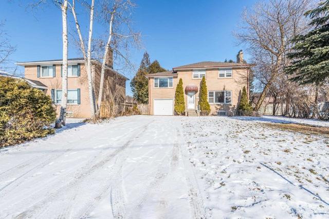 8 Urbandale Ave, House detached with 4 bedrooms, 2 bathrooms and 5 parking in Toronto ON | Image 1