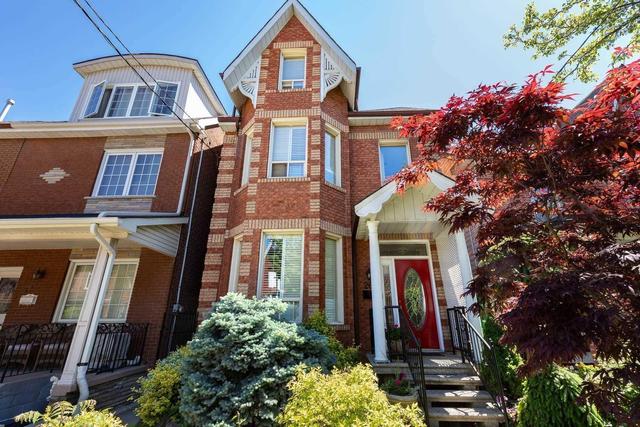 261 Markham St, House detached with 5 bedrooms, 3 bathrooms and 2 parking in Toronto ON | Image 1