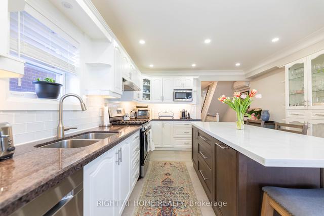 418 Christie St, House semidetached with 2 bedrooms, 2 bathrooms and 2 parking in Toronto ON | Image 6