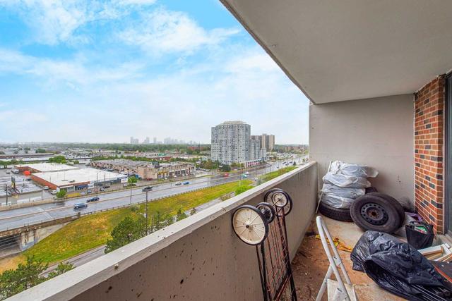 1201 - 301 Prudential Dr, Condo with 2 bedrooms, 1 bathrooms and 1 parking in Toronto ON | Image 9
