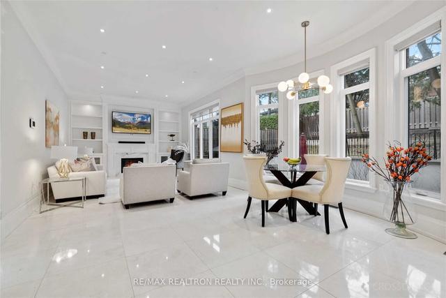 18 Viamede Cres, House detached with 4 bedrooms, 7 bathrooms and 8 parking in Toronto ON | Image 7