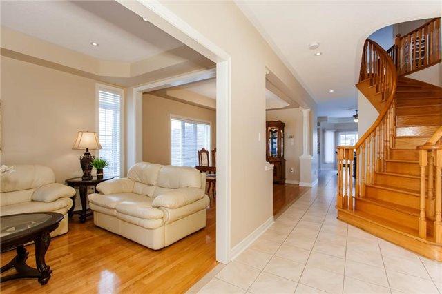 867 Sombrero Way, House detached with 4 bedrooms, 4 bathrooms and 4 parking in Mississauga ON | Image 2