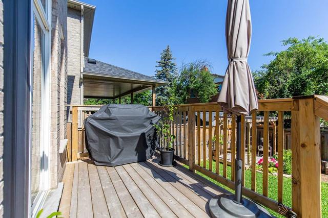 363 Red Oak Ave, House detached with 4 bedrooms, 3 bathrooms and 6 parking in Hamilton ON | Image 24