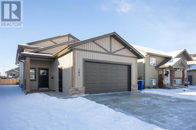 183 Cedar Square, House detached with 4 bedrooms, 3 bathrooms and 4 parking in Blackfalds AB | Image 1