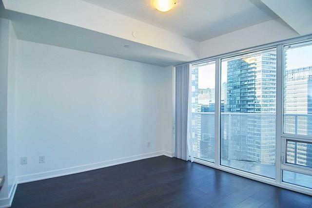 3203 - 88 Harbour St, Condo with 1 bedrooms, 1 bathrooms and 0 parking in Toronto ON | Image 9