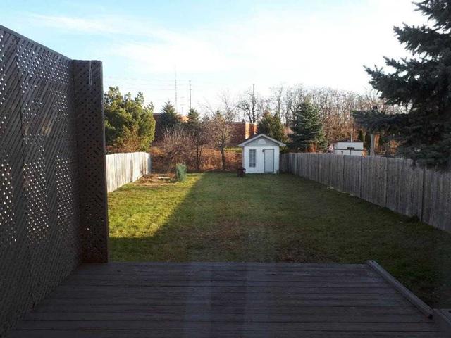 81 Wessenger Dr, House detached with 3 bedrooms, 2 bathrooms and 3 parking in Barrie ON | Image 7