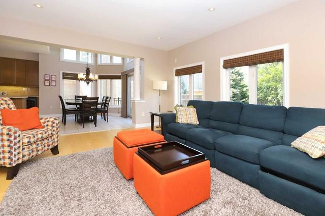 1229 Agram Dr, House attached with 3 bedrooms, 4 bathrooms and 4 parking in Oakville ON | Image 9