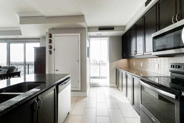 1104 - 100 John St, Condo with 2 bedrooms, 2 bathrooms and 2 parking in Brampton ON | Image 15