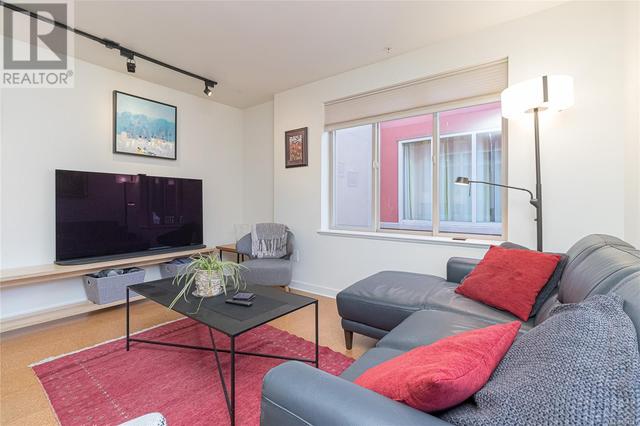 1 - 532 Fisgard St, House attached with 2 bedrooms, 2 bathrooms and null parking in Victoria BC | Image 16