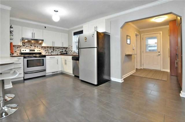 129 Morgan Ave, House detached with 2 bedrooms, 2 bathrooms and 6 parking in Markham ON | Image 4