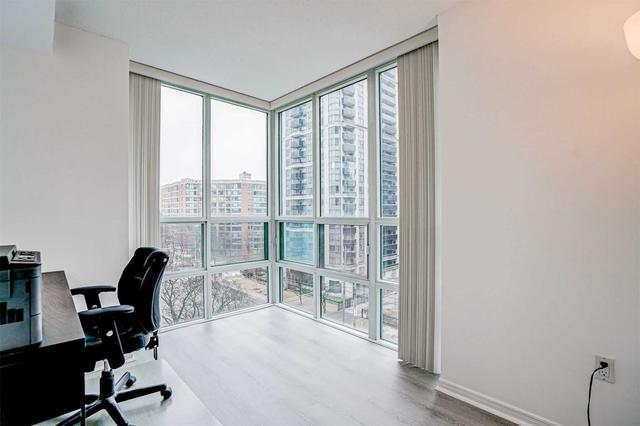 708 - 3 Pemberton Ave, Condo with 1 bedrooms, 1 bathrooms and 1 parking in Toronto ON | Image 24