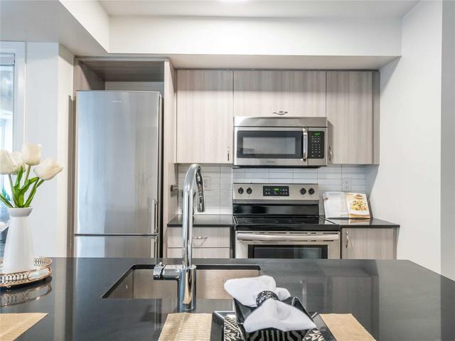 5 - 171 William Duncan Rd, Townhouse with 2 bedrooms, 1 bathrooms and 1 parking in Toronto ON | Image 9
